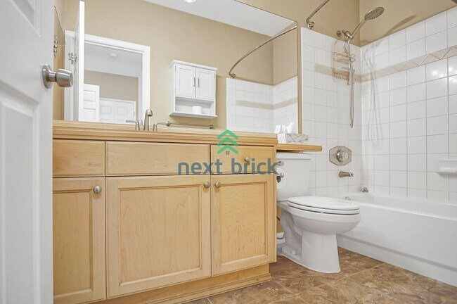 Building Photo - 1 Bed 1 Bath Condo for Rent in Sammamish!