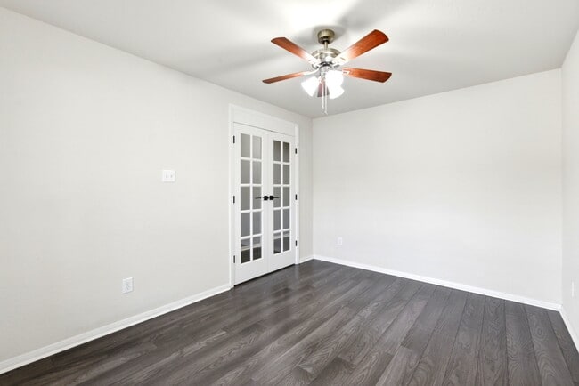 Building Photo - 15002 Miller Meadows Ln