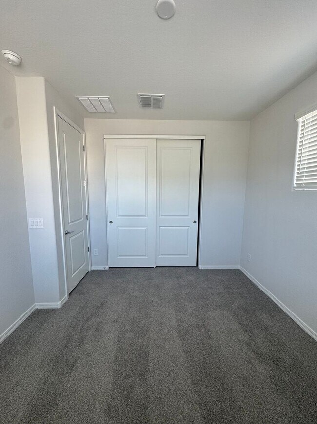 Building Photo - 16510 W Whispering Wind Dr