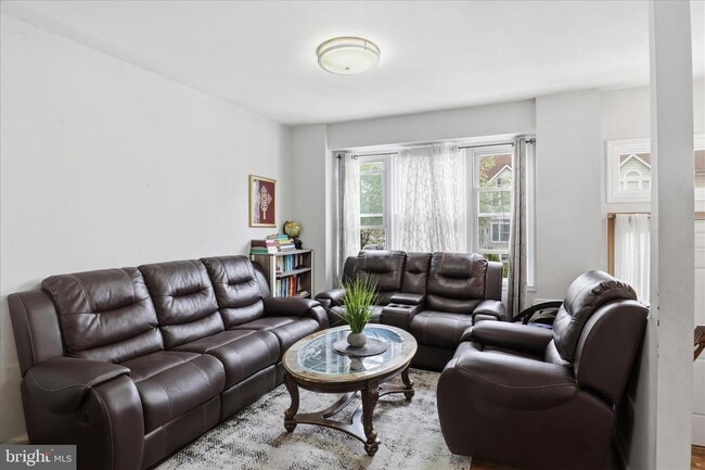 Building Photo - 459 Virginia Ave