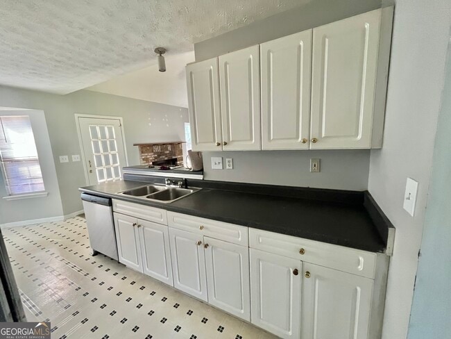 Building Photo - 4156 High Country Dr