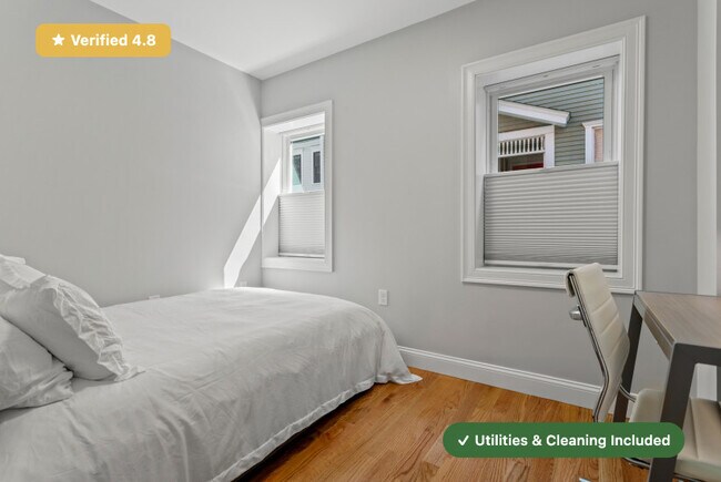 Building Photo - Furnished Private Bedroom in Charlestown