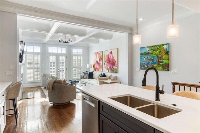 Building Photo - 3611 Habersham Rd NW