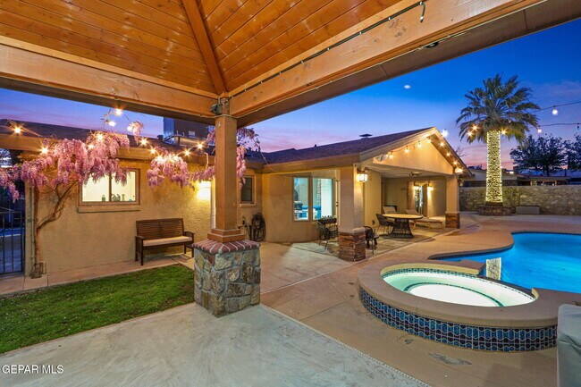 Building Photo - 1316 Hookridge Dr