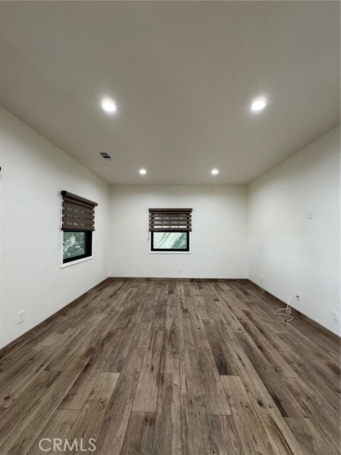 Building Photo - 122 E Brookdale Pl