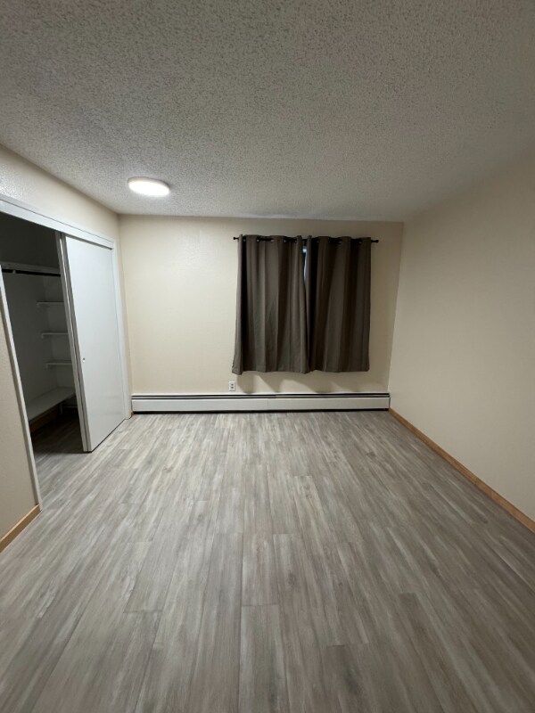 Building Photo - 3061 Lois Dr