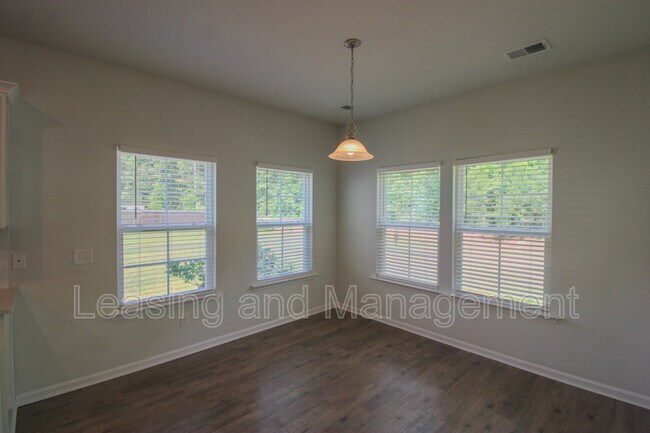 Building Photo - 150 Daniels Creek Cir