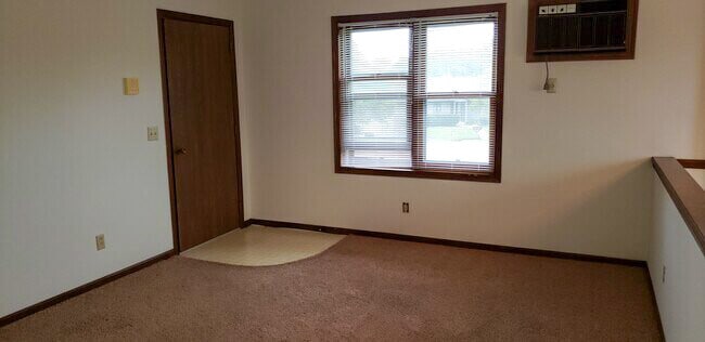 Building Photo - 645 Galena Ct