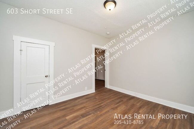 Building Photo - 603 Short St SE