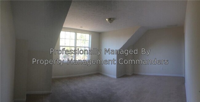 Building Photo - 1581 N King St