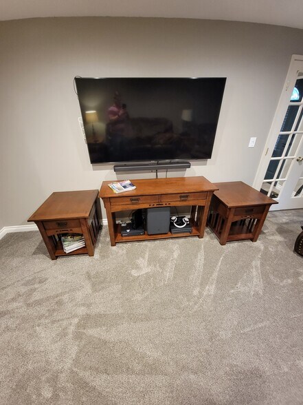 Living Room - 8111 NE 27th St