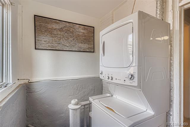 Building Photo - 2955 Columbine St