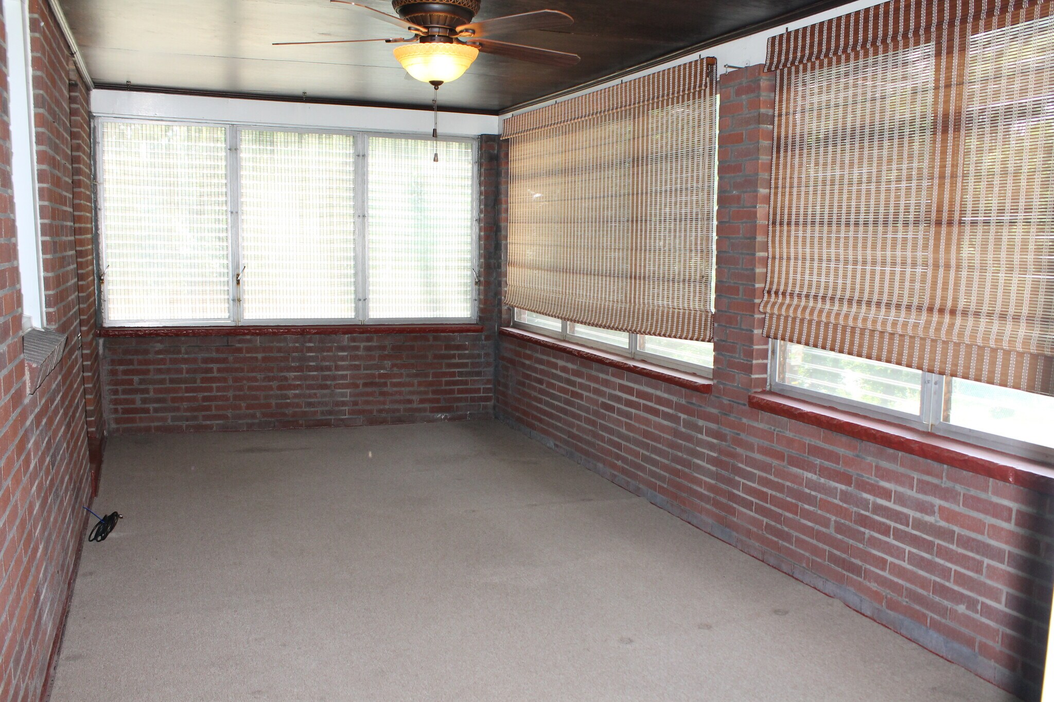 Building Photo - 300 Barclay Avenue