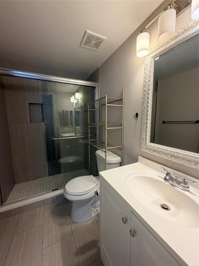 Building Photo - 5025 Wiles Rd