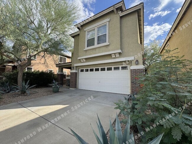 Building Photo - Contemporary Phoenix Living – Spacious 3BR...