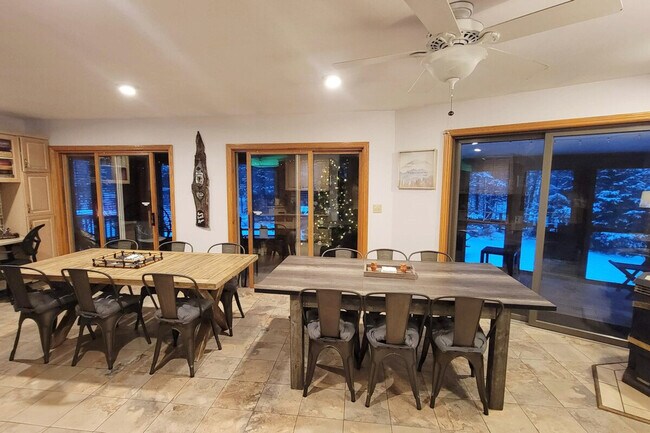 Building Photo - 66 Paquette Dr