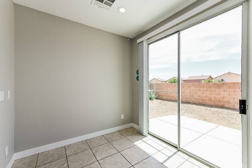 Building Photo - 6725 Brick House Ave