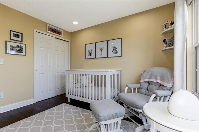 Building Photo - 16 Juneau Ct