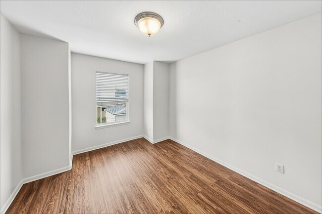 Building Photo - 8339 Loetsch Ridge Way