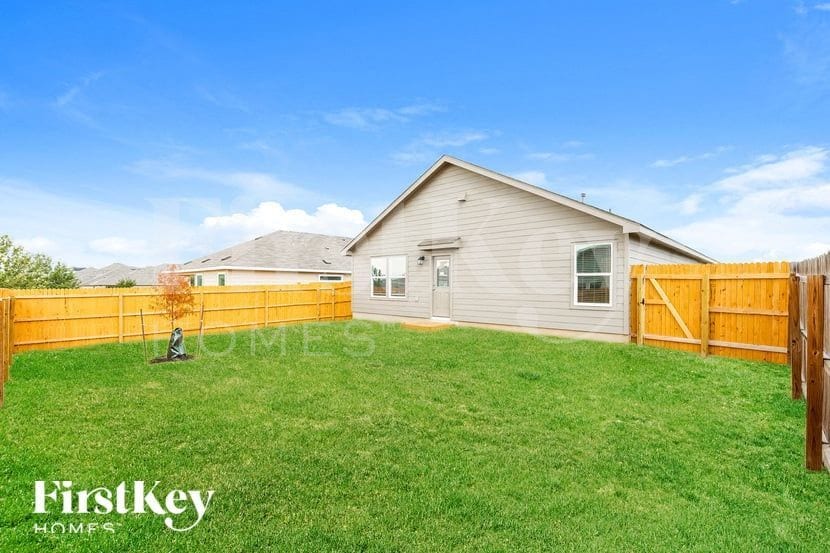 Building Photo - 10606 Pablo Way