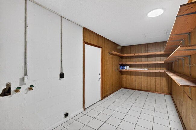 Building Photo - Move-in Ready 3BR/2BA NW Gainesville Home - Available NOW!