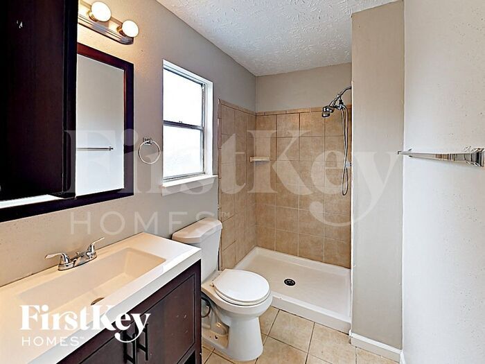 Building Photo - 18623 Bridoon Dr