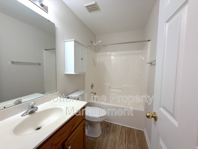 Building Photo - 7004 Paddle Wheel Ln