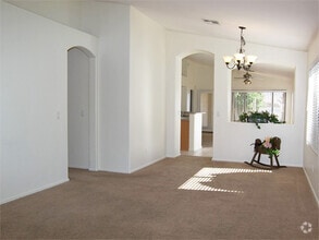 Building Photo - 10871 W Alvarado Rd