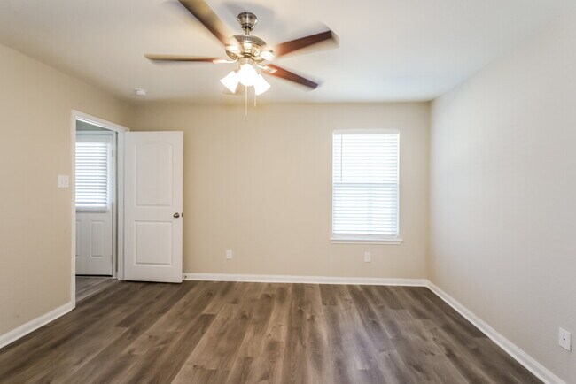 Building Photo - 25072 Authors Dr