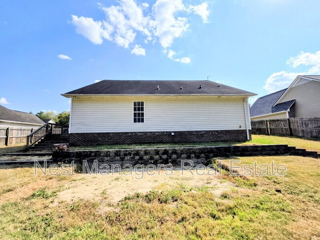Building Photo - 7732 Redwood Ave