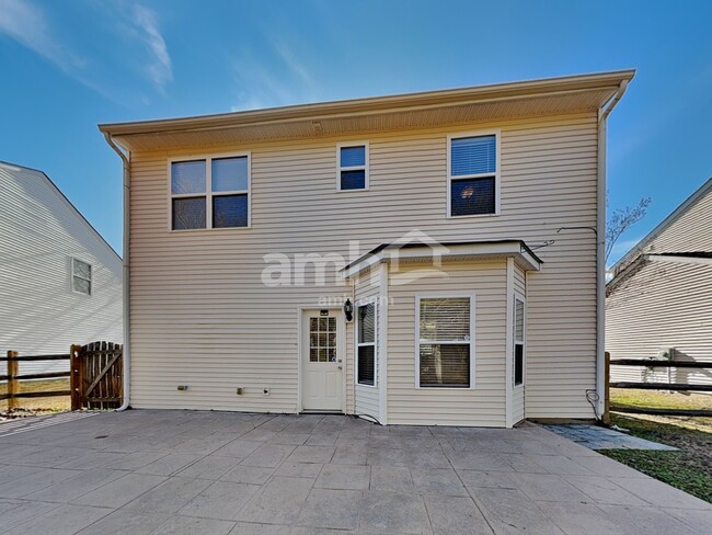 Building Photo - 15730 Lakepoint Forest Dr