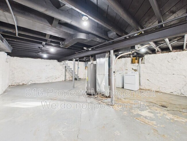 Building Photo - 1603 E 82nd St