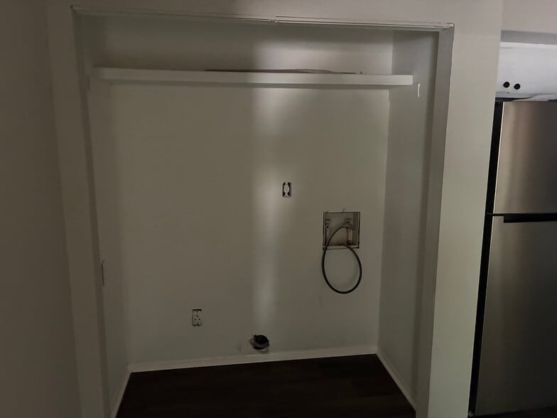 Building Photo - Room in Townhome on Terrace Trail