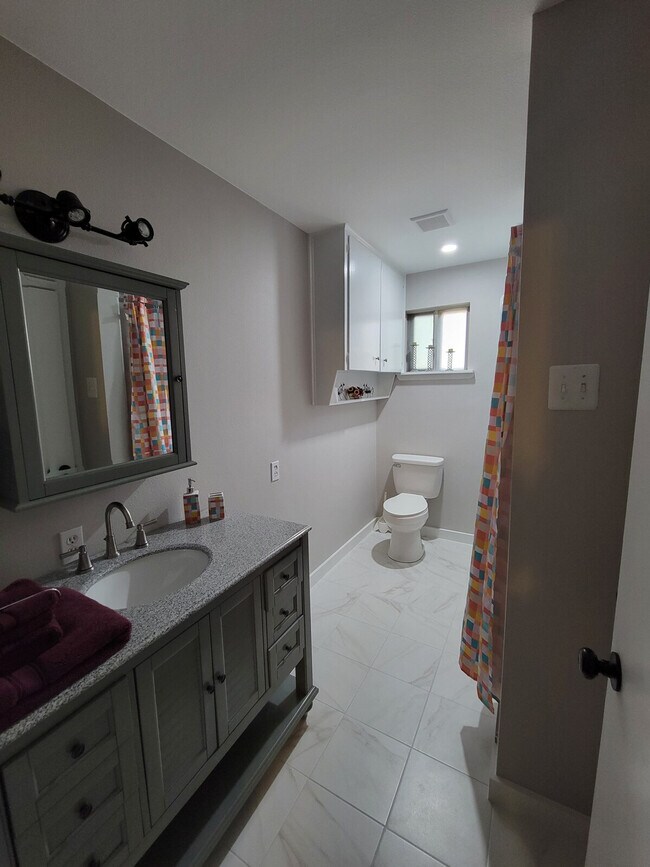 Building Photo - 8304 Bridgetown Dr