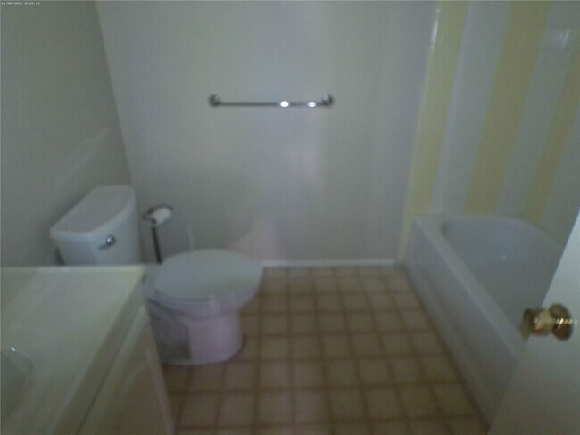 Building Photo - 15823 Ironside Hill Dr