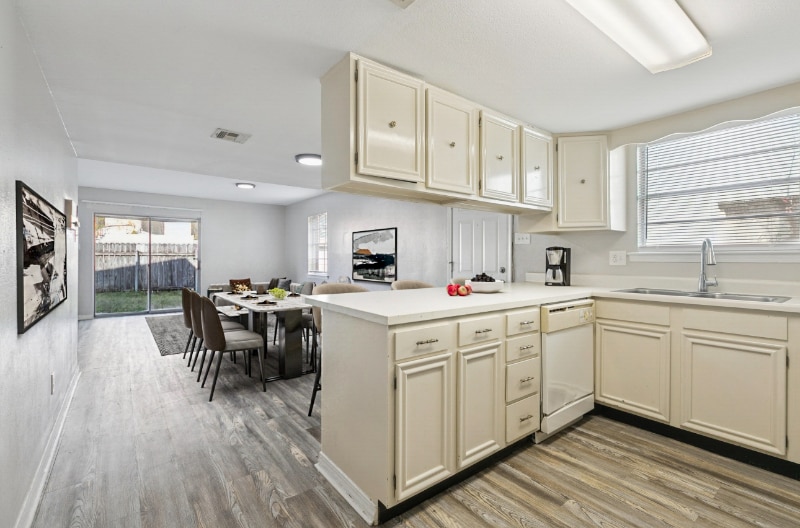 Building Photo - 4001 Georgetown Dr