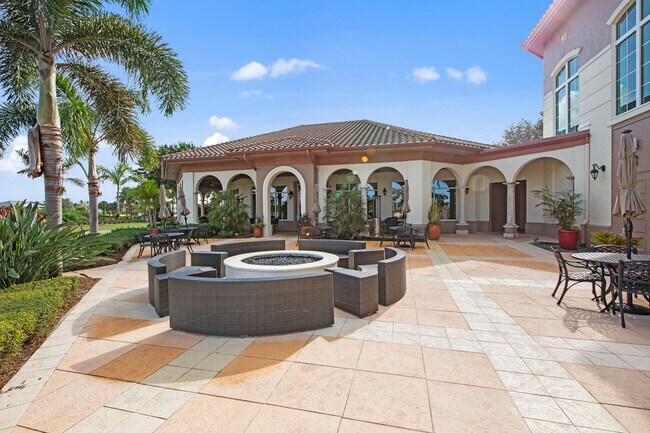 Building Photo - 14630 Meravi Dr