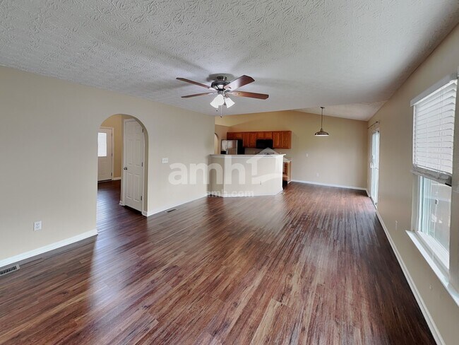 Building Photo - 167 Firestone Dr