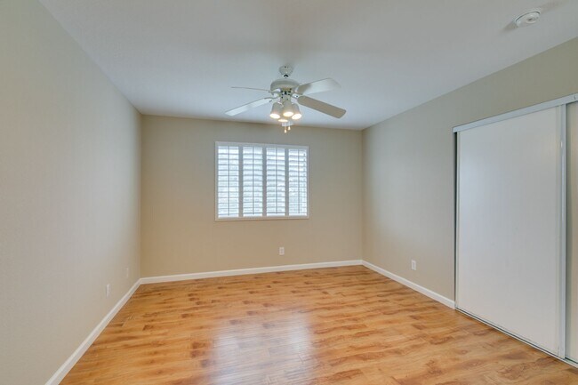 Building Photo - Beautiful Summerlin Home – 3 Bed, 2.5 Bath...