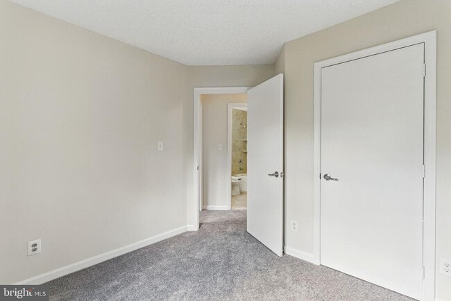 Building Photo - 505 Knollwood Ct