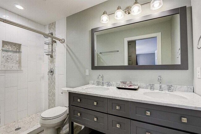 Building Photo - 21810 Locksley Ln