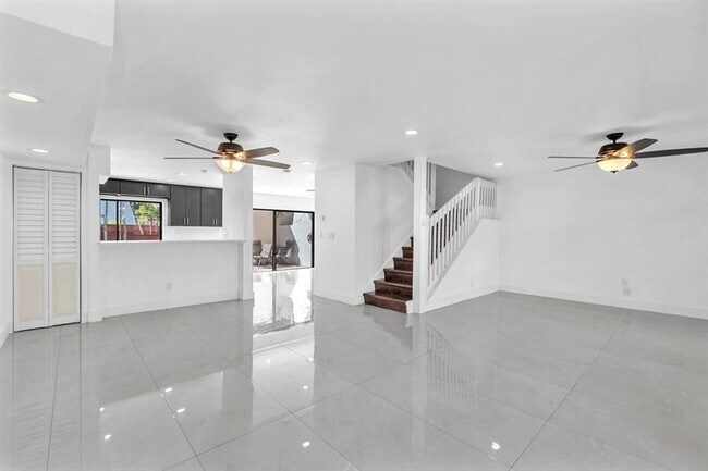 Building Photo - 3896 Meadow Ln