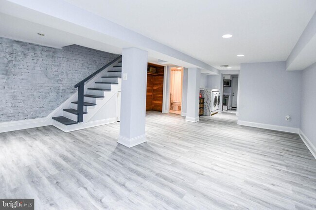 Building Photo - 5017 7th St NW