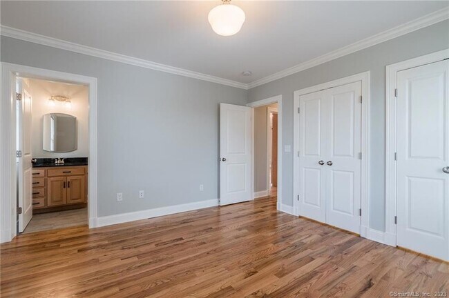 Building Photo - 192 Montauk Ave