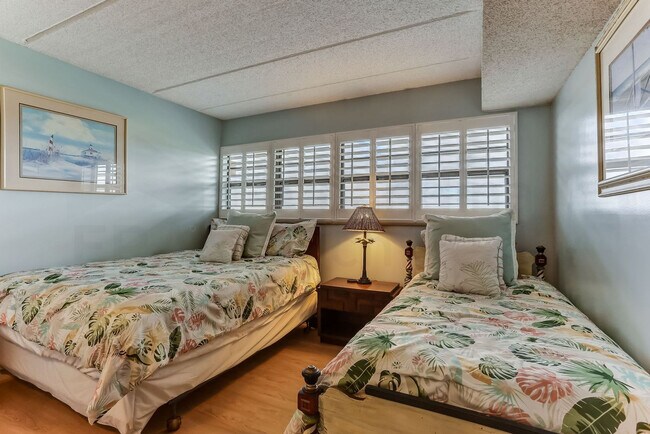 Building Photo - 3215 Jimmy Buffett Mem Hwy