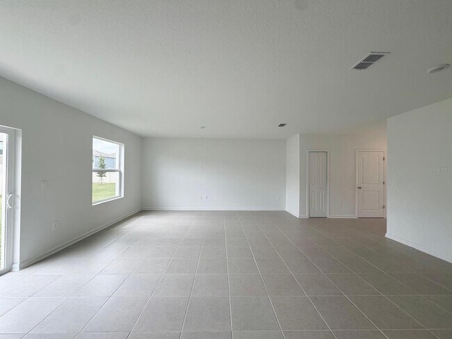 Building Photo - 3614 Hardman Dr