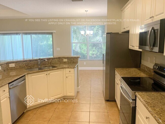 Building Photo - 79 Westland Run