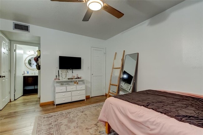 Building Photo - 11720 Raintree Dr