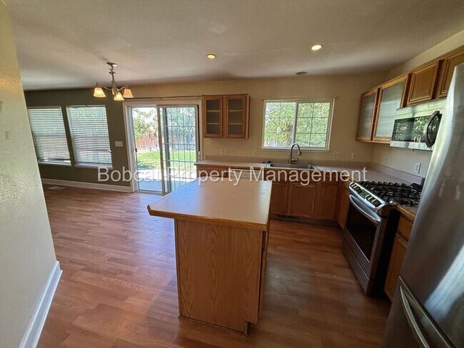 Building Photo - 1477 Ridge Point Dr