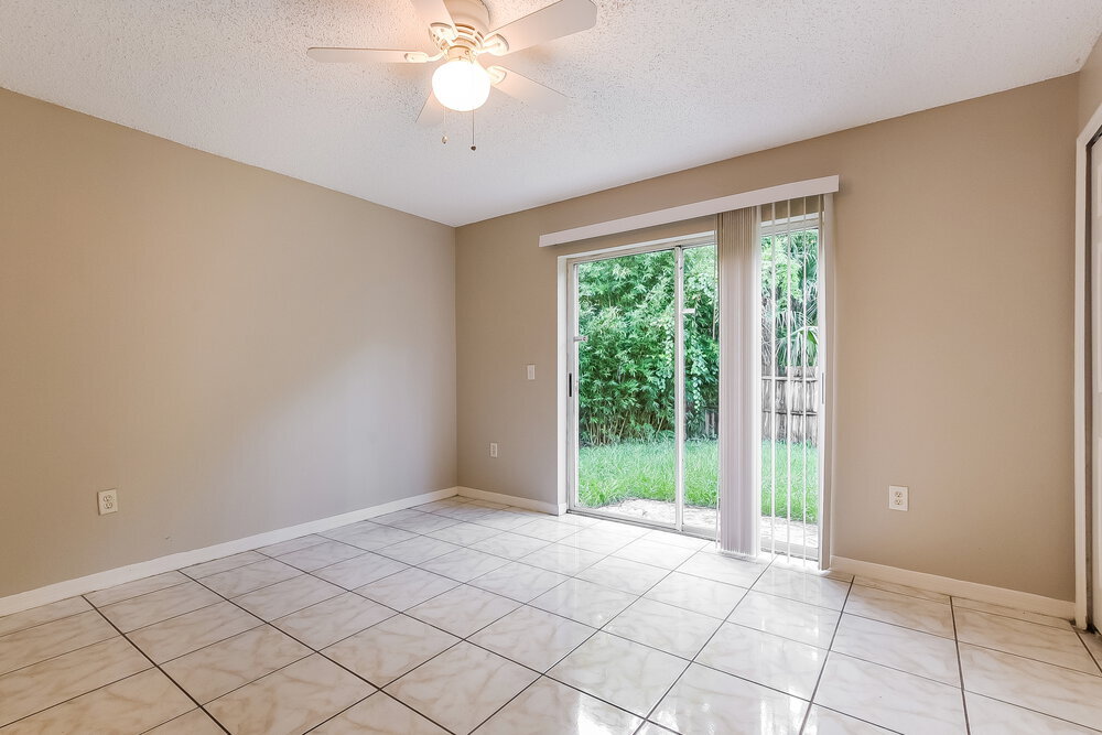 Building Photo - 160 Gleason Cove